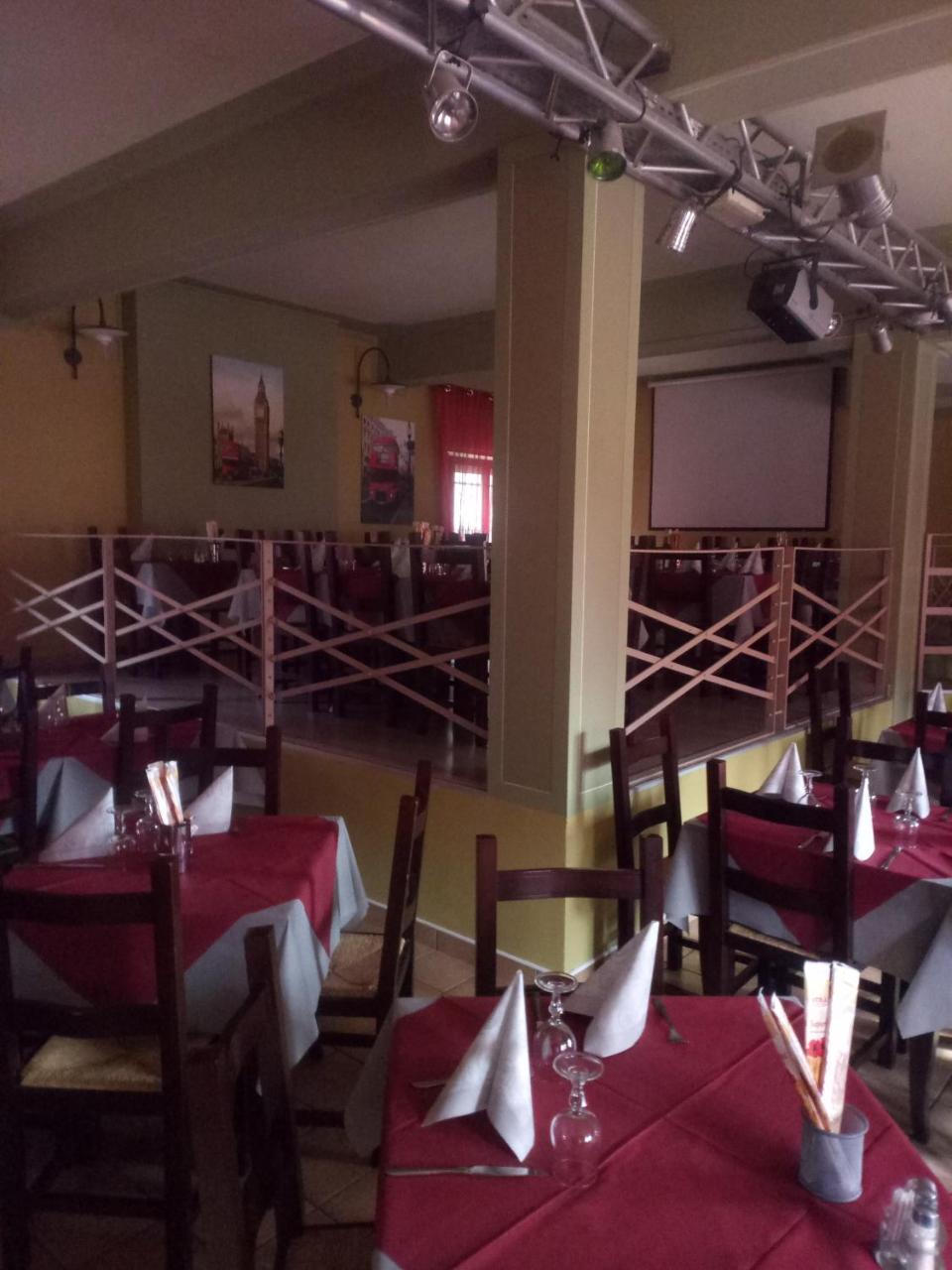 Bed and Breakfast London Cafe Кастельново-не'-Монті Екстер'єр фото